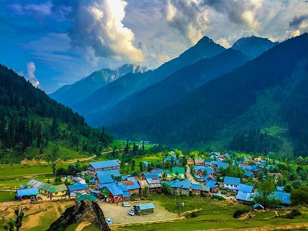 पर्वत प्रदेश में पावस